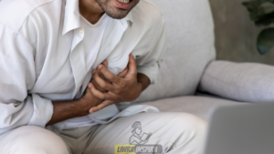 dolor en el brazo derecho infarto
